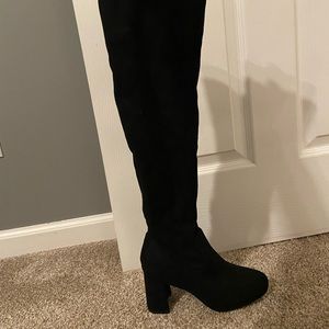 Brand new black suede boots